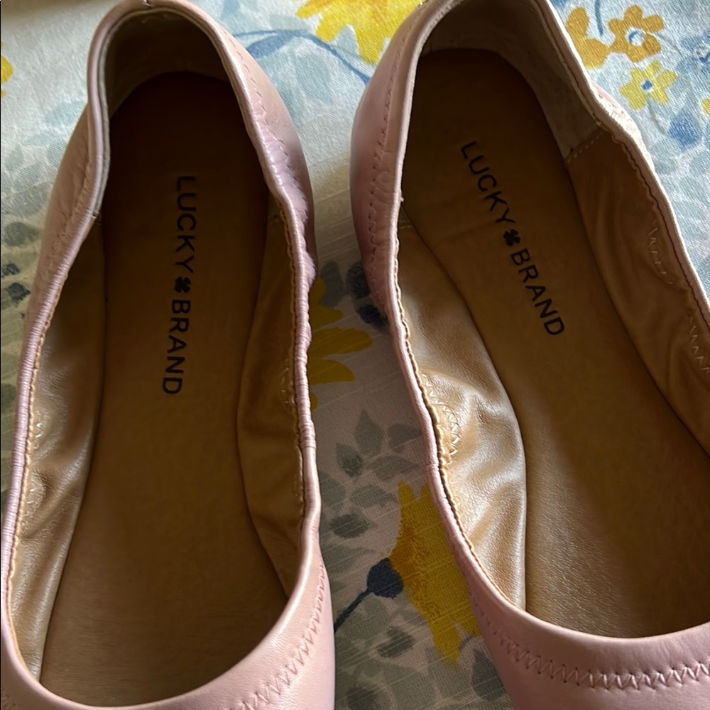 Lucky Brand Women's Pink Ballet Flats - Picture 3 of 8